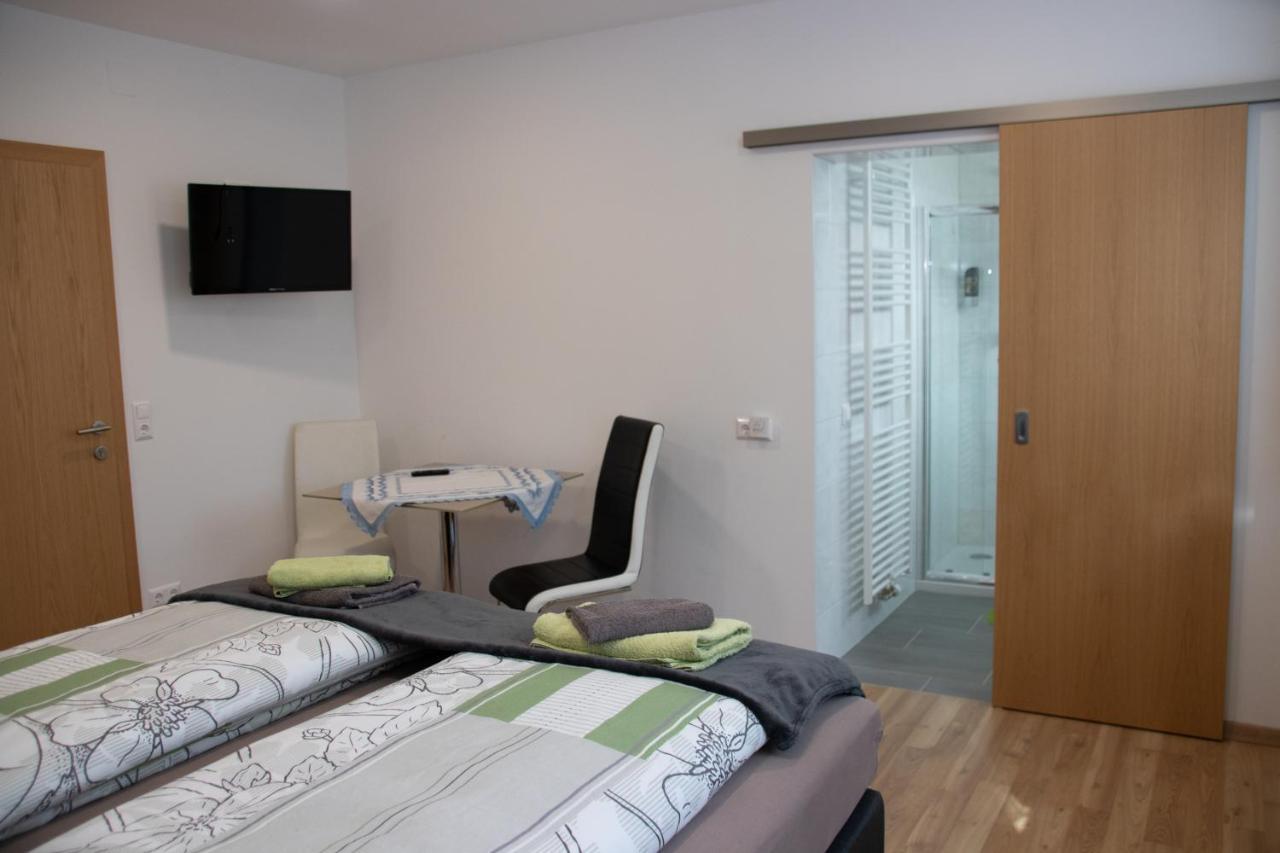 Die Schlafstube - Bed & Breakfast Zeltweg Kültér fotó