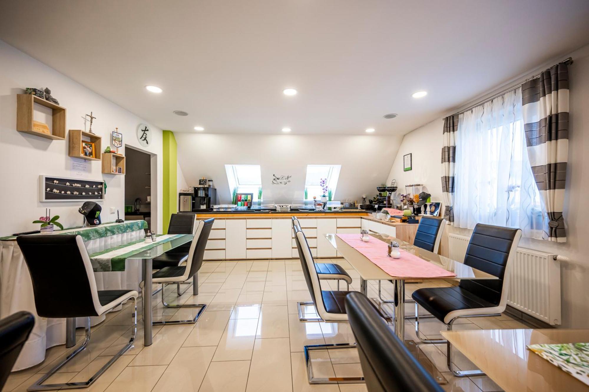 Die Schlafstube - Bed & Breakfast Zeltweg Kültér fotó