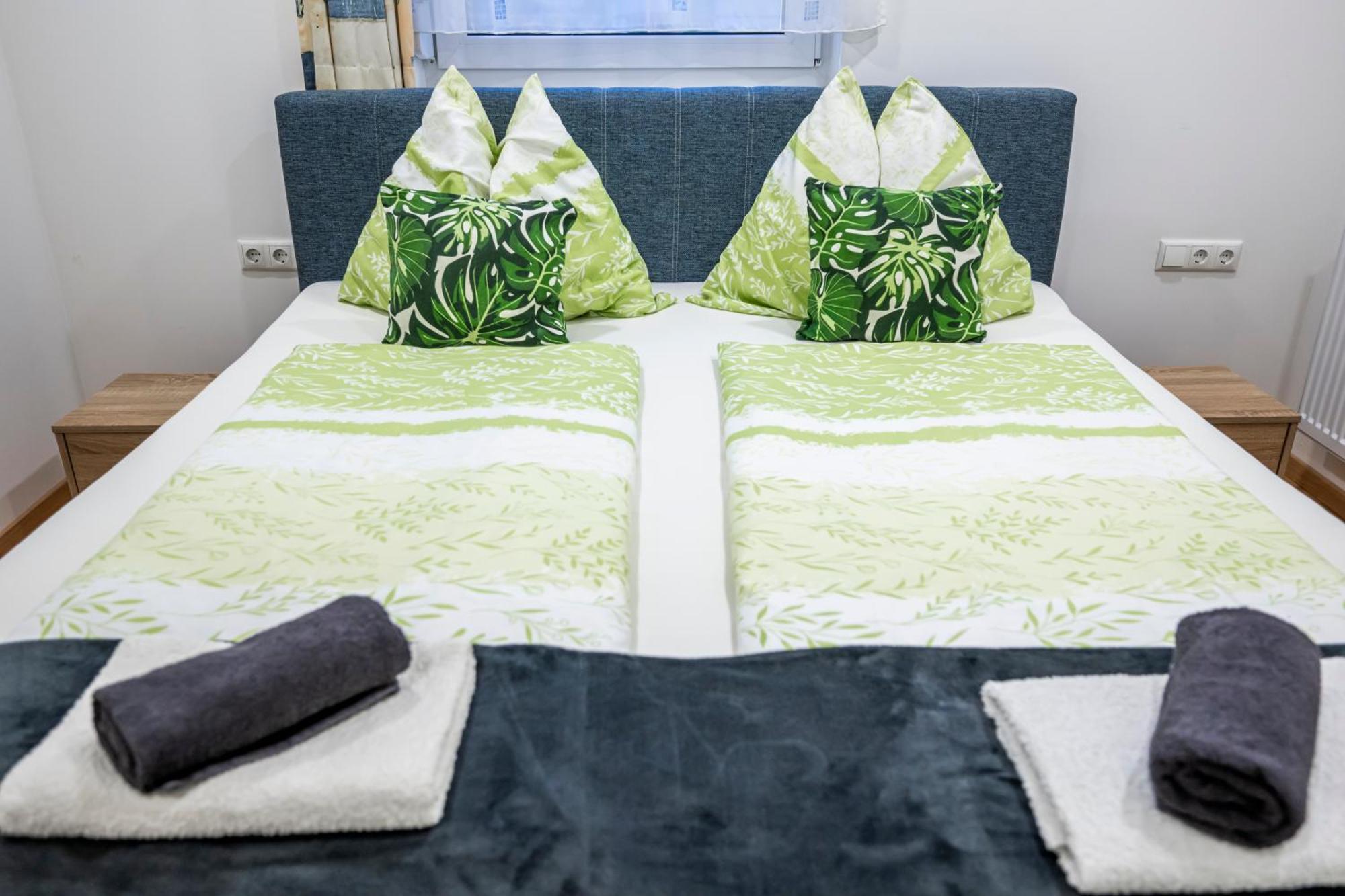 Die Schlafstube - Bed & Breakfast Zeltweg Kültér fotó